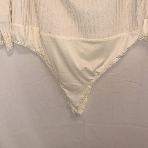 Fashion nova off shoulder cream off white ribbed bodysuit, 3/4 sleeves NWT 2XL - Picture 4 of 15